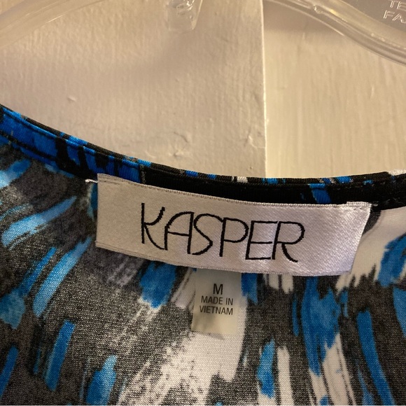 Blue Abstract Pattern Sleeveless Blouse - Picture 2 of 4